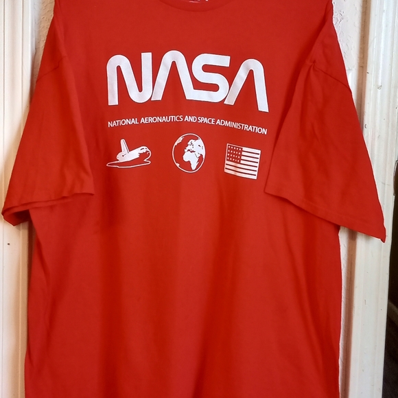 🐮 🐄 NASA Big and Tall Short Sleeve T-Shirt - Picture 2 of 4